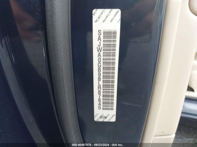 2011 JAGUAR XF SAJWA0GB9BLR87845 Photo 8