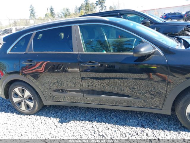 KNDCB3LC0J5129312 KIA NIRO LX