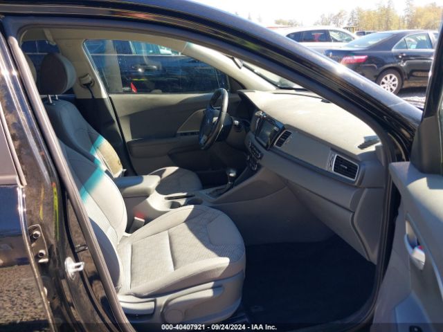 KNDCB3LC0J5129312 KIA NIRO LX