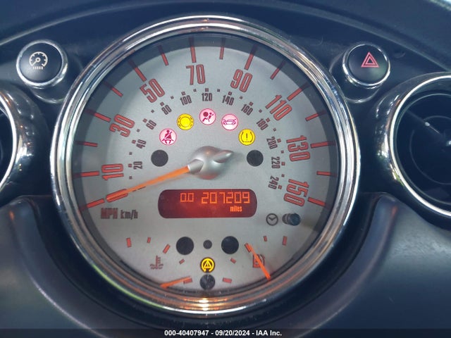 2005 MINI COOPER S WMWRH334X5TF81965 Photo 6
