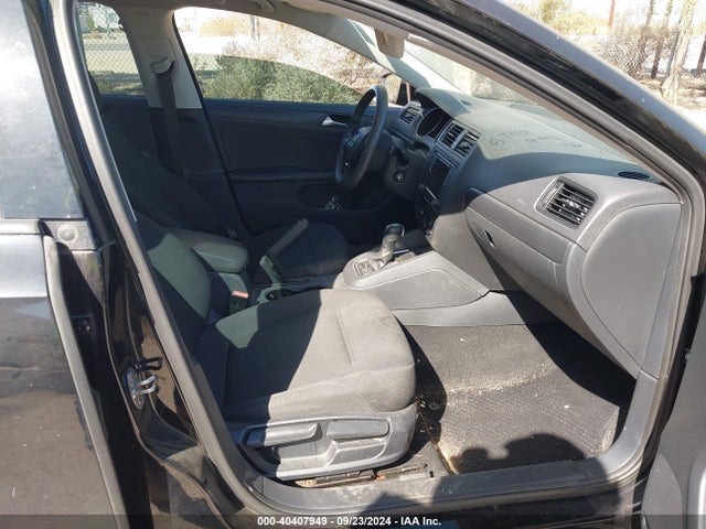 3VW267AJ4GM295616 Volkswagen Jetta 1.4t S