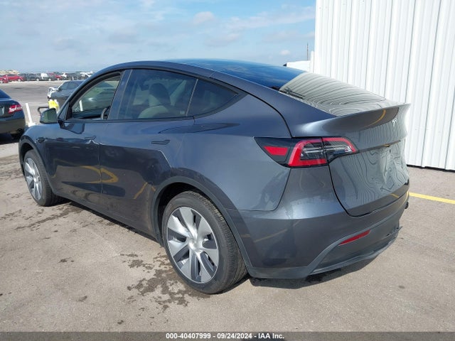 2023 TESLA MODEL Y 7SAYGDEE2PA199025 Photo 2