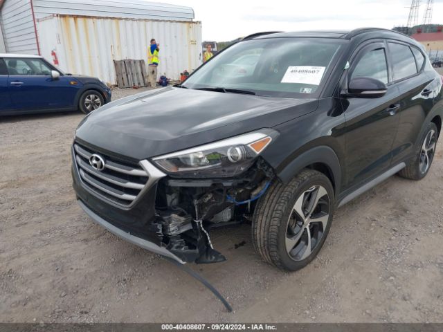 KM8J3CA25JU669416 Hyundai Tucson Value
