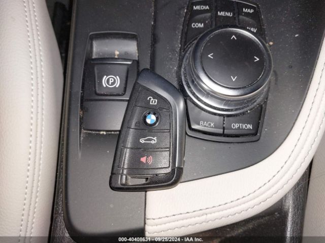 2022 BMW X1 WBXJG9C03N5V21498 Photo 10
