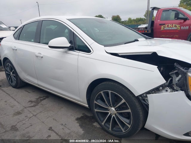 1G4PR5SK4H4110579 Buick Verano Sport Touring