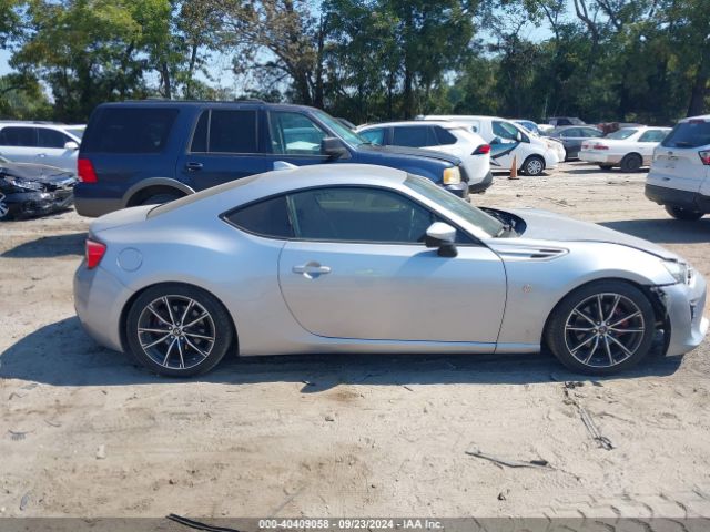 JF1ZNAA18H9709472 Toyota 86