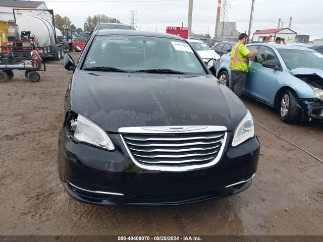 Chrysler 200 LX 2014 1C3CCBAB1EN123725 Image 11