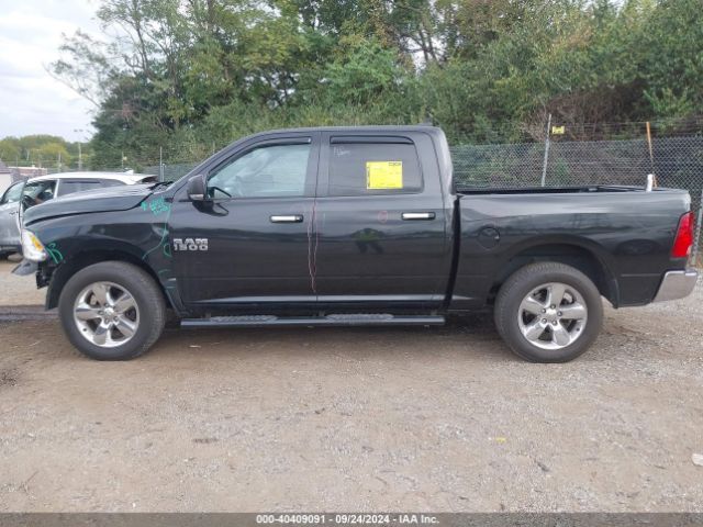 1C6RR7LG7HS581647 RAM 1500 Big Horn  4x4 5'7 Box