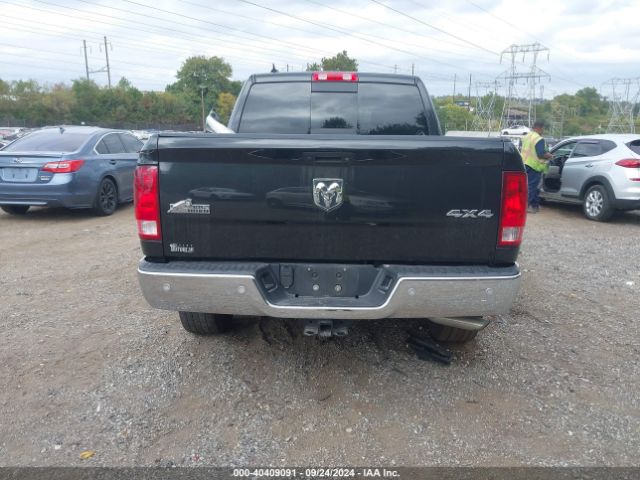 1C6RR7LG7HS581647 RAM 1500 Big Horn  4x4 5'7 Box