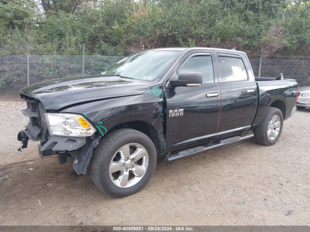 1C6RR7LG7HS581647 RAM 1500 Big Horn  4x4 5'7 Box