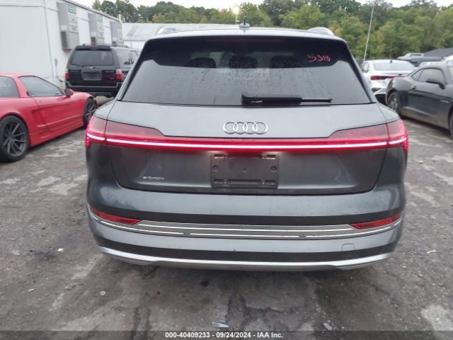 WA1VAAGE0KB006585 Audi E-tron Premium Plus