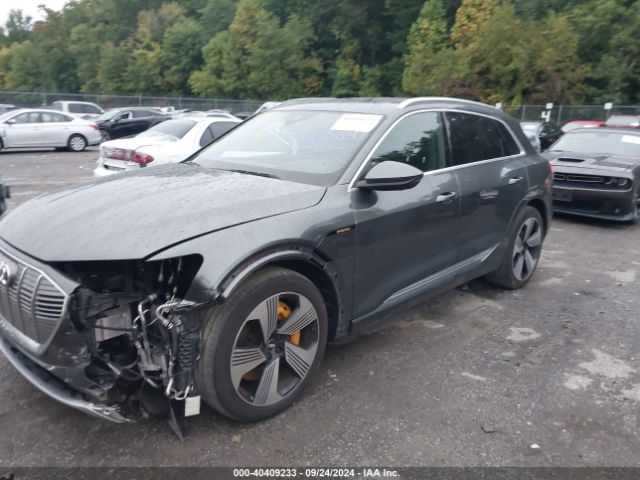 WA1VAAGE0KB006585 Audi E-tron Premium Plus