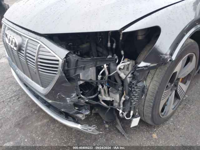 WA1VAAGE0KB006585 Audi E-tron Premium Plus