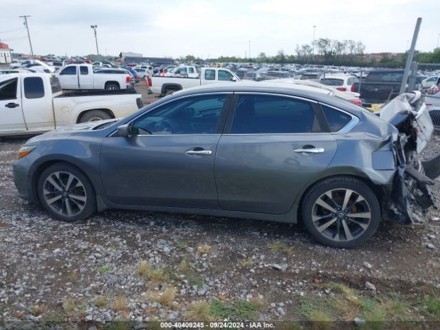 1N4AL3AP1HC117871 Nissan Altima 2.5 Sr