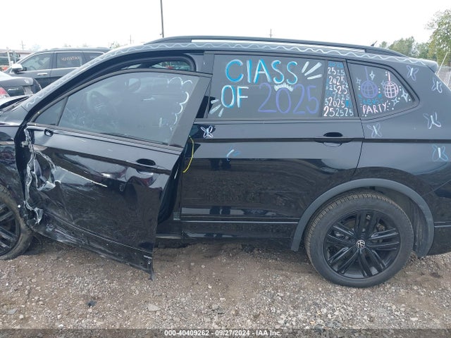 3VV8B7AXXNM170499 Volkswagen Tiguan 2.0t Se R-line Black