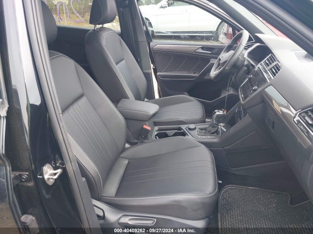 3VV8B7AXXNM170499 Volkswagen Tiguan 2.0t Se R-line Black