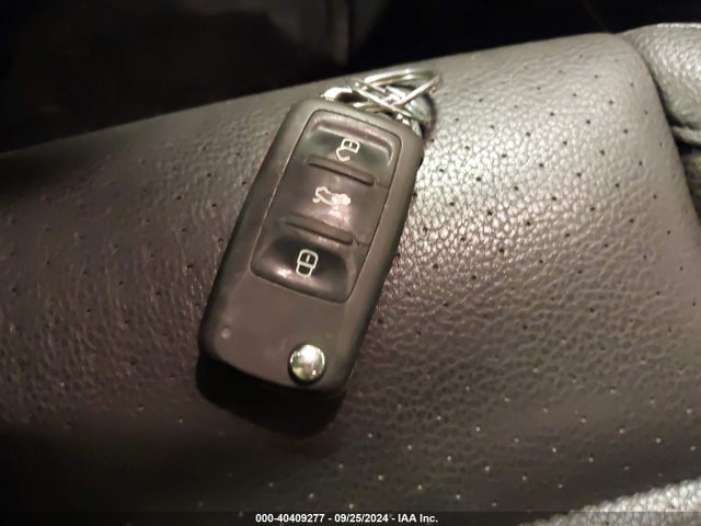 WVGAV7AX7GW603962 Volkswagen Tiguan R-line