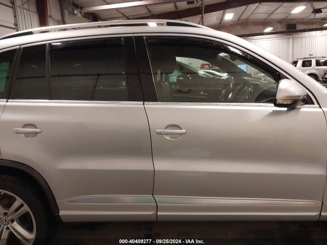 WVGAV7AX7GW603962 Volkswagen Tiguan R-line