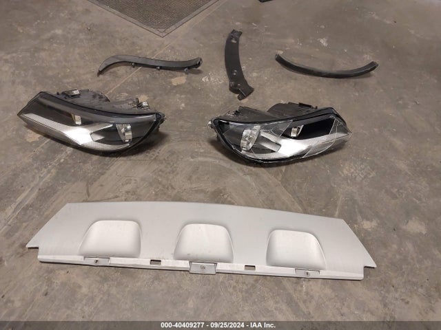 WVGAV7AX7GW603962 Volkswagen Tiguan R-line