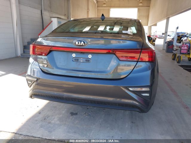 3KPF24AD2ME313092 KIA FORTE FE