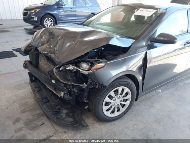 3KPF24AD2ME313092 KIA FORTE FE