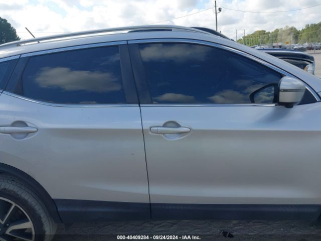 JN1BJ1CP8KW218064 Nissan Rogue Sport Sl