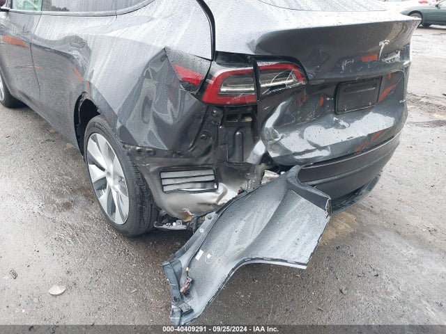 2021 TESLA MODEL Y 5YJYGDEE9MF253741 Photo 5