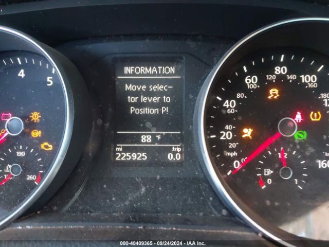 1VWAA7A32JC044677 Volkswagen Passat 2.0t R-line/2.0t S