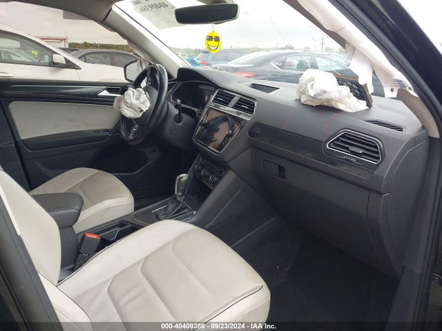 3VV5B7AX6JM063964 Volkswagen Tiguan 2.0t Sel Premium