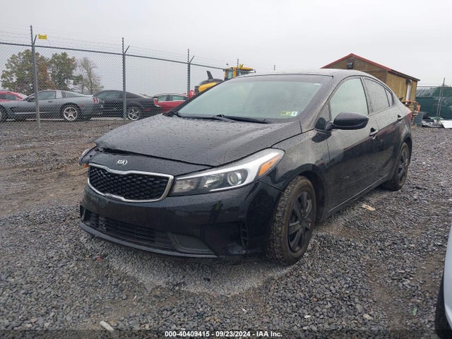 KIA FORTE LX 2017 3KPFL4A72HE063351 Image 2