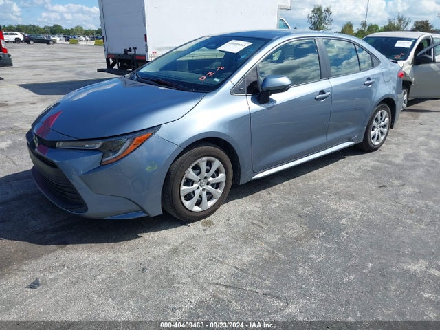 Toyota COROLLA LE 2023 JTDB4MEE5P3001775 Image 2