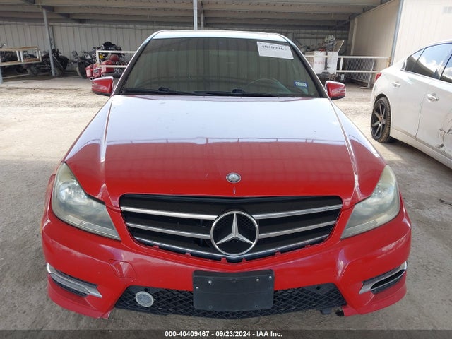 WDDGF4HB2EA943640 Mercedes-Benz C 250 Luxury/sport