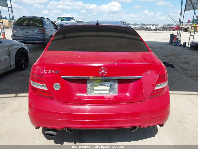 WDDGF4HB2EA943640 Mercedes-Benz C 250 Luxury/sport