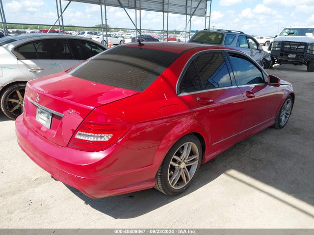 WDDGF4HB2EA943640 Mercedes-Benz C 250 Luxury/sport