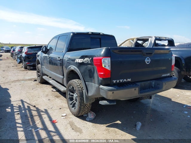 Nissan Titan Pro-4x 2017 1N6AA1E56HN539732 Image 3