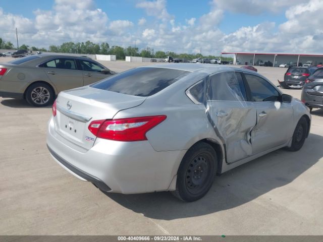 1N4AL3APXHN309732 Nissan Altima 2.5 S