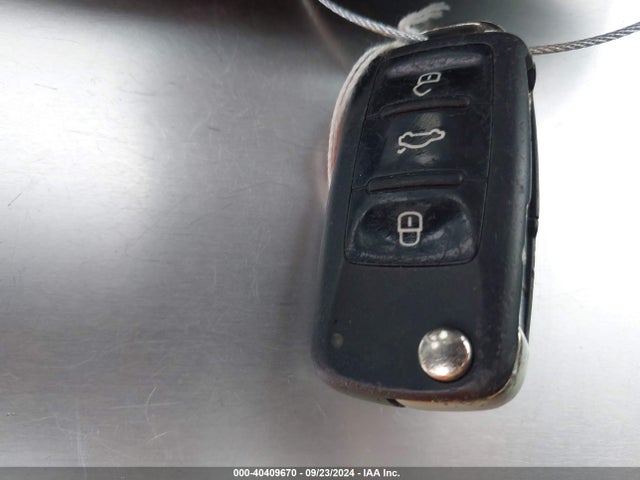WVGAV7AX7GW577671 Volkswagen TIGUAN SE