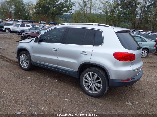 WVGAV7AX7GW577671 Volkswagen TIGUAN SE