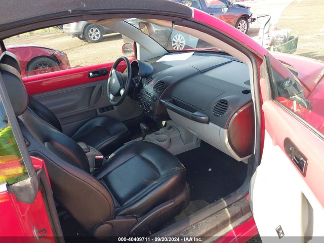 2004 Volkswagen New Beetle Gls მანქანა იყიდება აუქციონზე, vin: 3VWCM31Y04M344211, აუქციონის ნომერი: 40409711