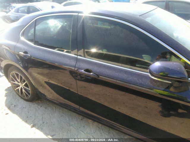 4T1F31AK0NU579235 Toyota Camry Xle Hybrid