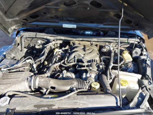 1C4BJWDG0HL617764 Jeep Wrangler Unlimited Sport 4x4