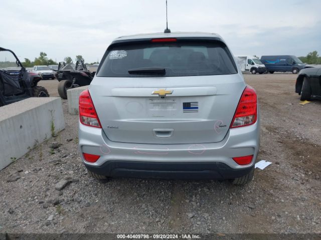 3GNCJKSB9KL401953 Chevrolet TRAX LS