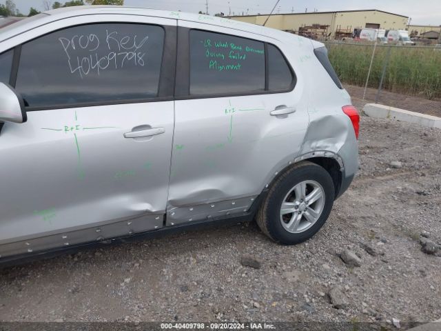 3GNCJKSB9KL401953 Chevrolet TRAX LS