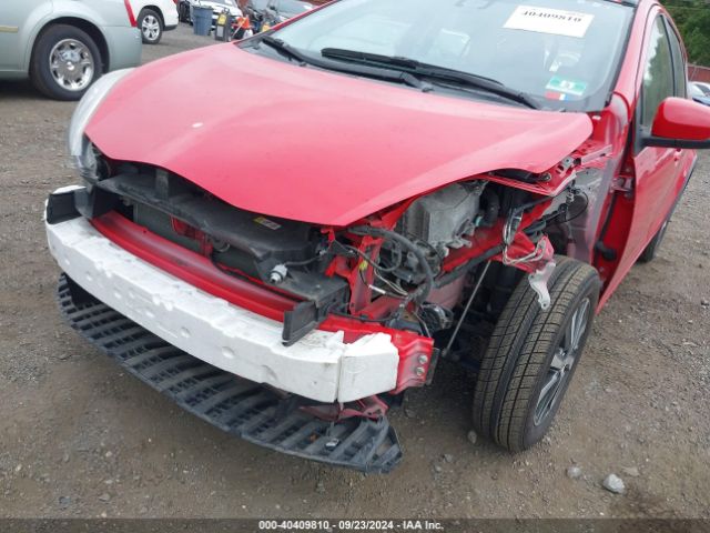 JTDKDTB31J1604545 Toyota Prius C One