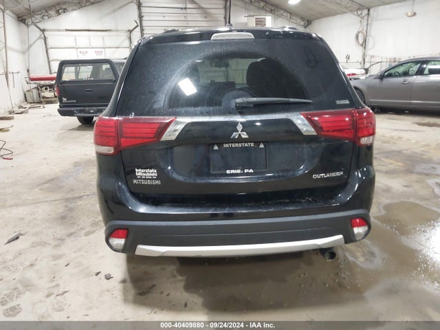 JA4AZ3A3XGZ039425 Mitsubishi Outlander Es