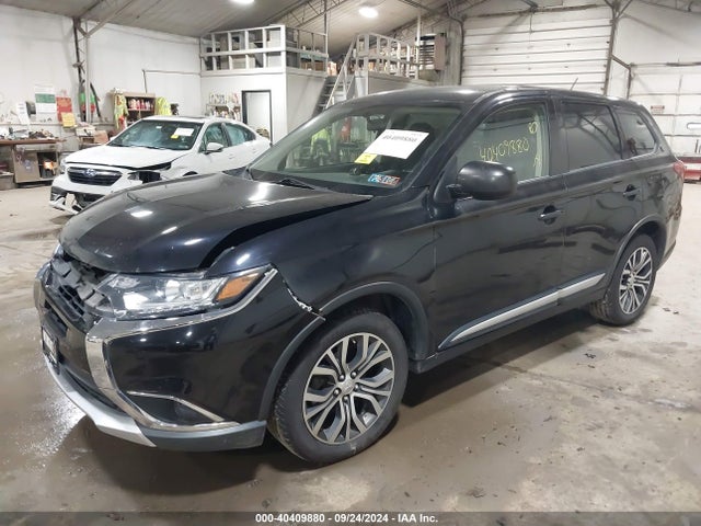 JA4AZ3A3XGZ039425 Mitsubishi Outlander Es