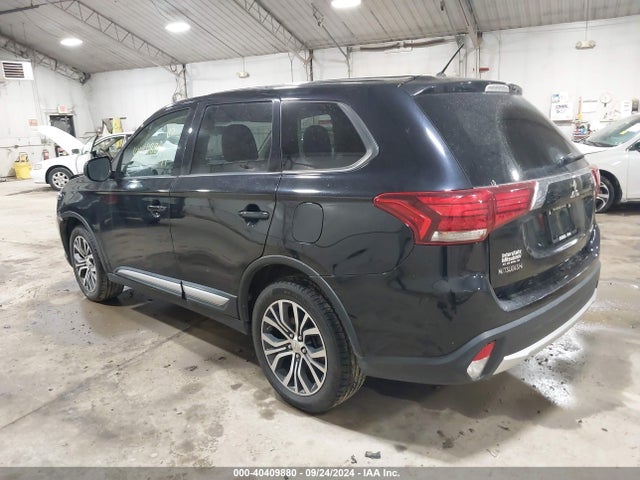 JA4AZ3A3XGZ039425 Mitsubishi Outlander Es