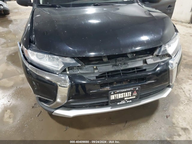 JA4AZ3A3XGZ039425 Mitsubishi Outlander Es