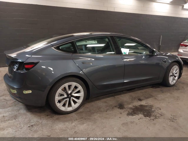 2022 TESLA MODEL 3 5YJ3E1EB9NF272604 Photo 3