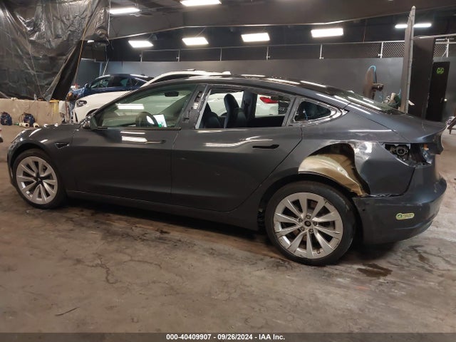 2022 TESLA MODEL 3 5YJ3E1EB9NF272604 Photo 5